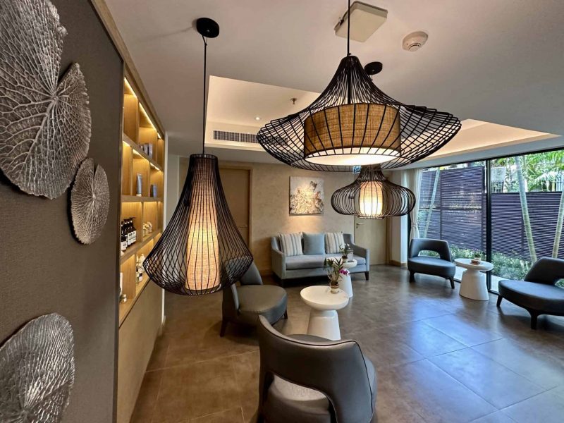 Hyatt Regency Phuket Spa Nahm light 2