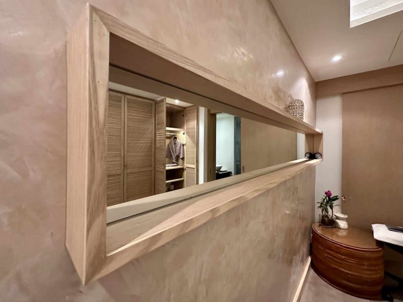 Hyatt Regency Phuket Spa Nahm wall