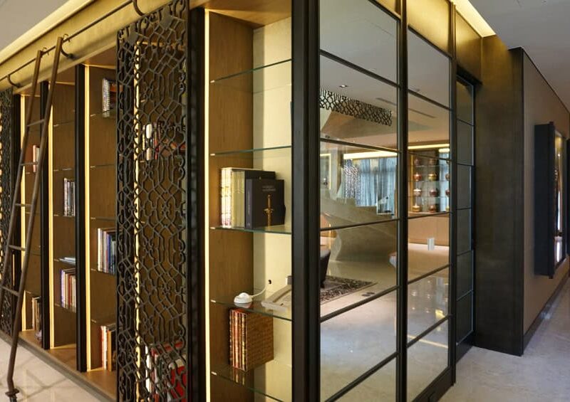 p-heinke-pic-shelves