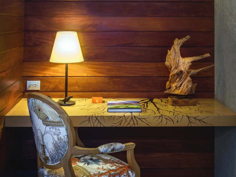 SO/ Sofitel Hua Hin desk
