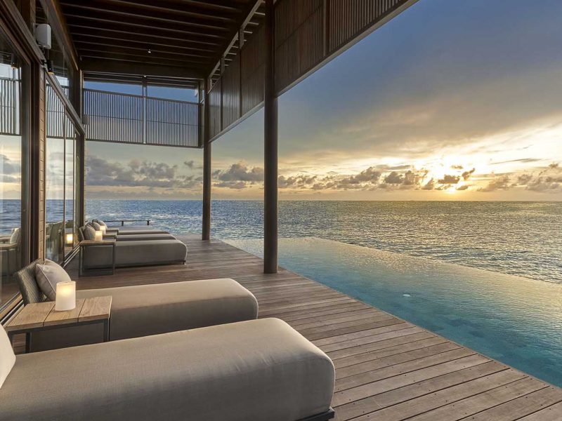 ParK Hyatt Maldives -Infinity-Pool-Sunset
